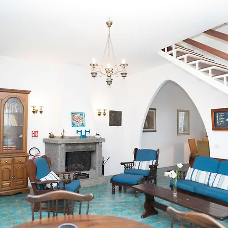Vintage A 100m Dal Mare, Relax A Villa *